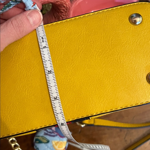 American Bee Yellow Crossbody Dome Bag - Picture 10 of 10